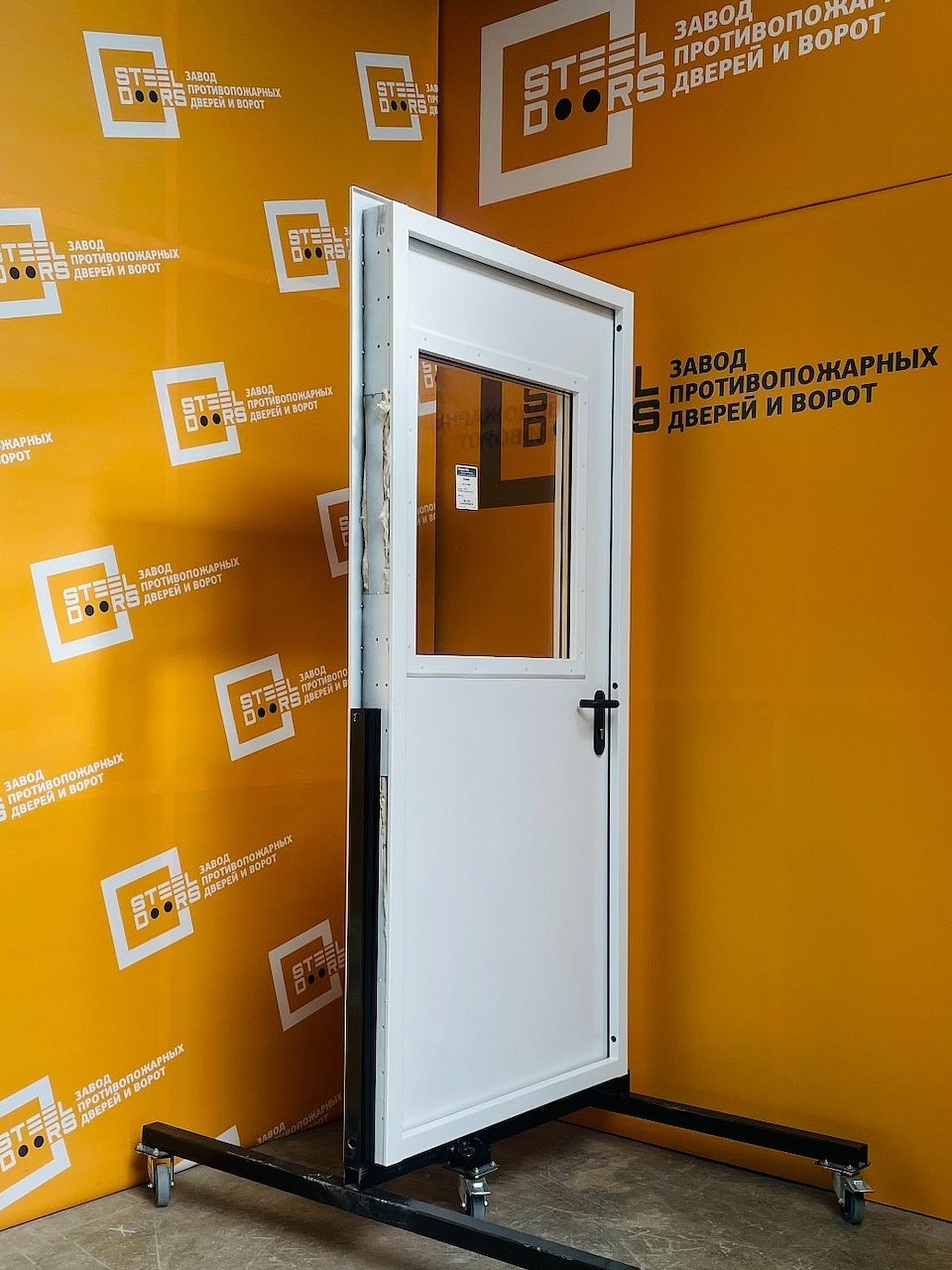 ДМ-1 (техническая дверь) 970х2090, правое открывание, стекло 650х700